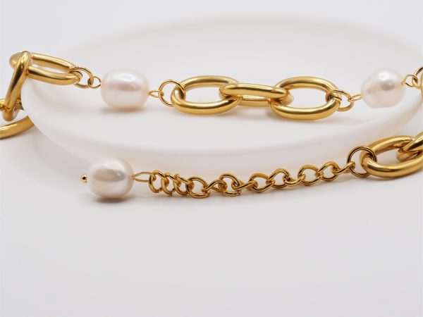 WIDE OVAL CHAIN BAROQUE FRESHWATER PEARL BRACELET