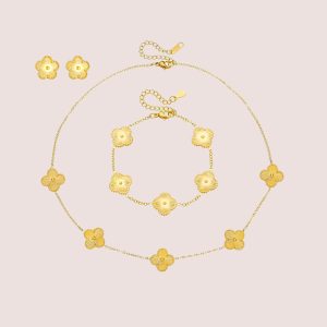 18k Gold Clover Set