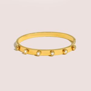 circle cubic zirconia bangle in gold