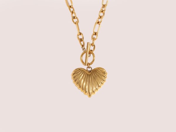 chunky heart necklace